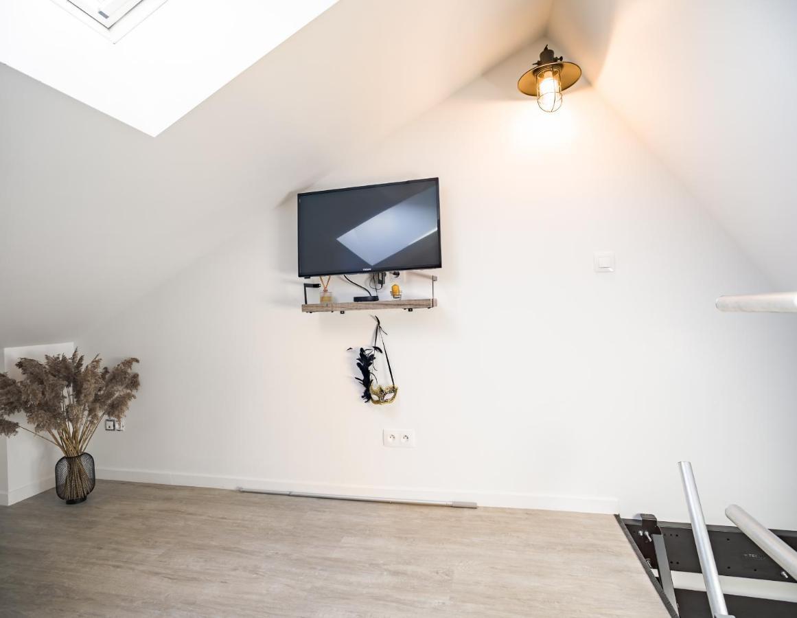 Apartament Loft Avec Jardin Et Parking Prive Troyes Zewnętrze zdjęcie